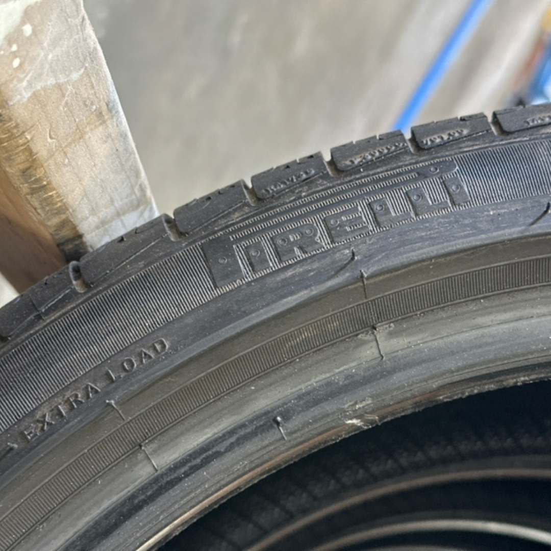 Set of 4 Pirelli Cinturato P7 Size 225/40/19