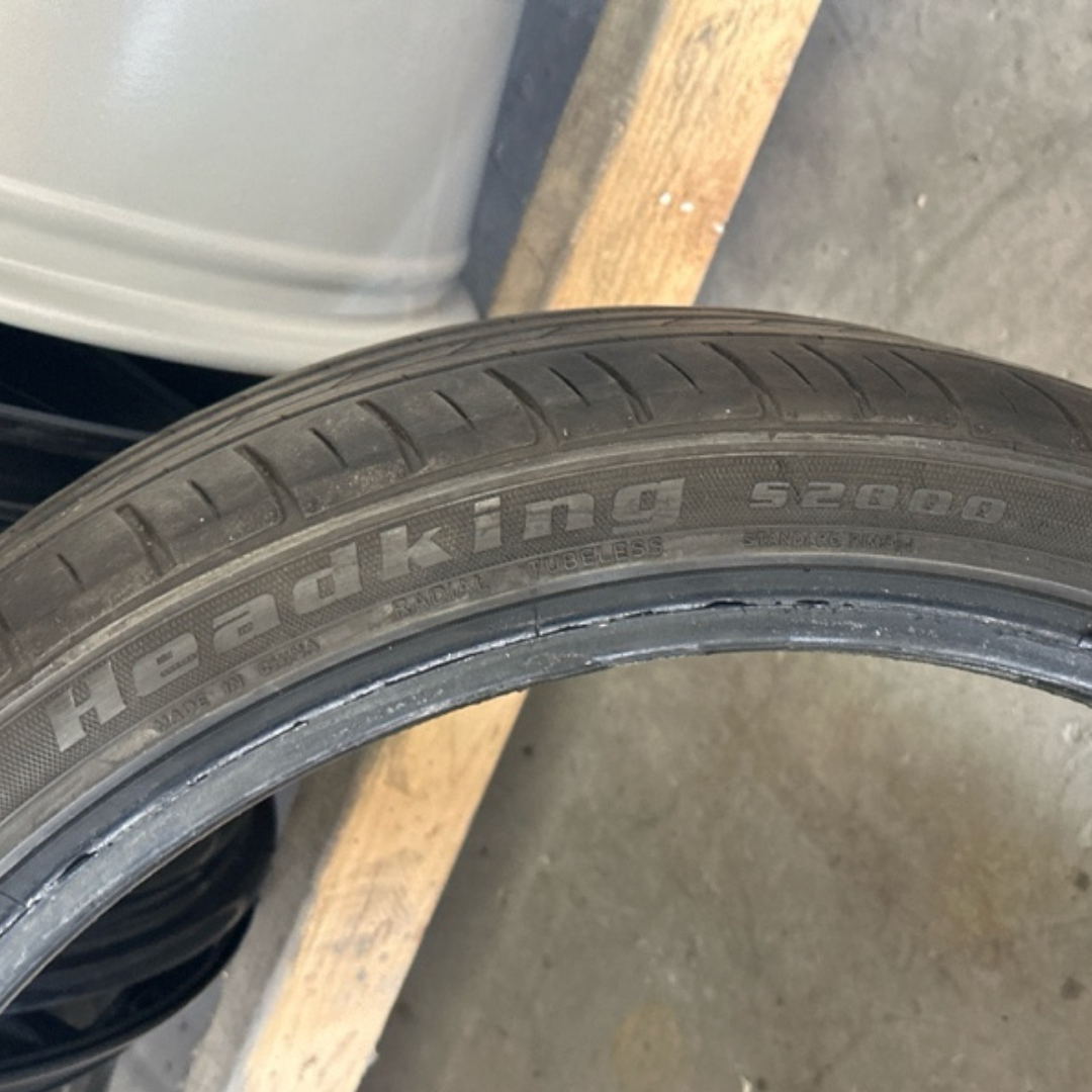 Set of 2 Kapsen headking S2000 235/35/20 Tires 8d0ae416