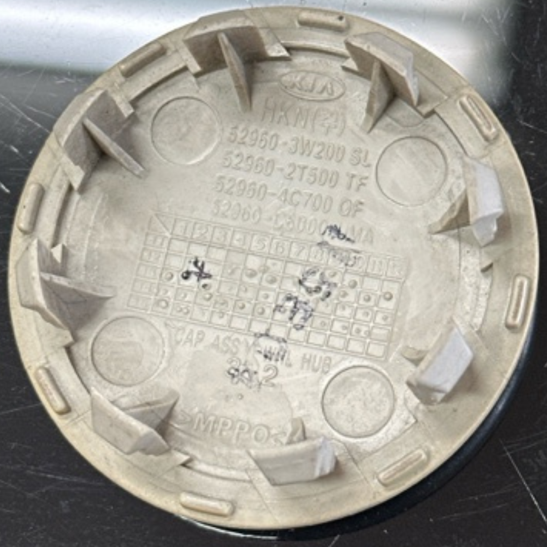 Kia Wheel Hub Center Cap 52960-3W200 3bab882d