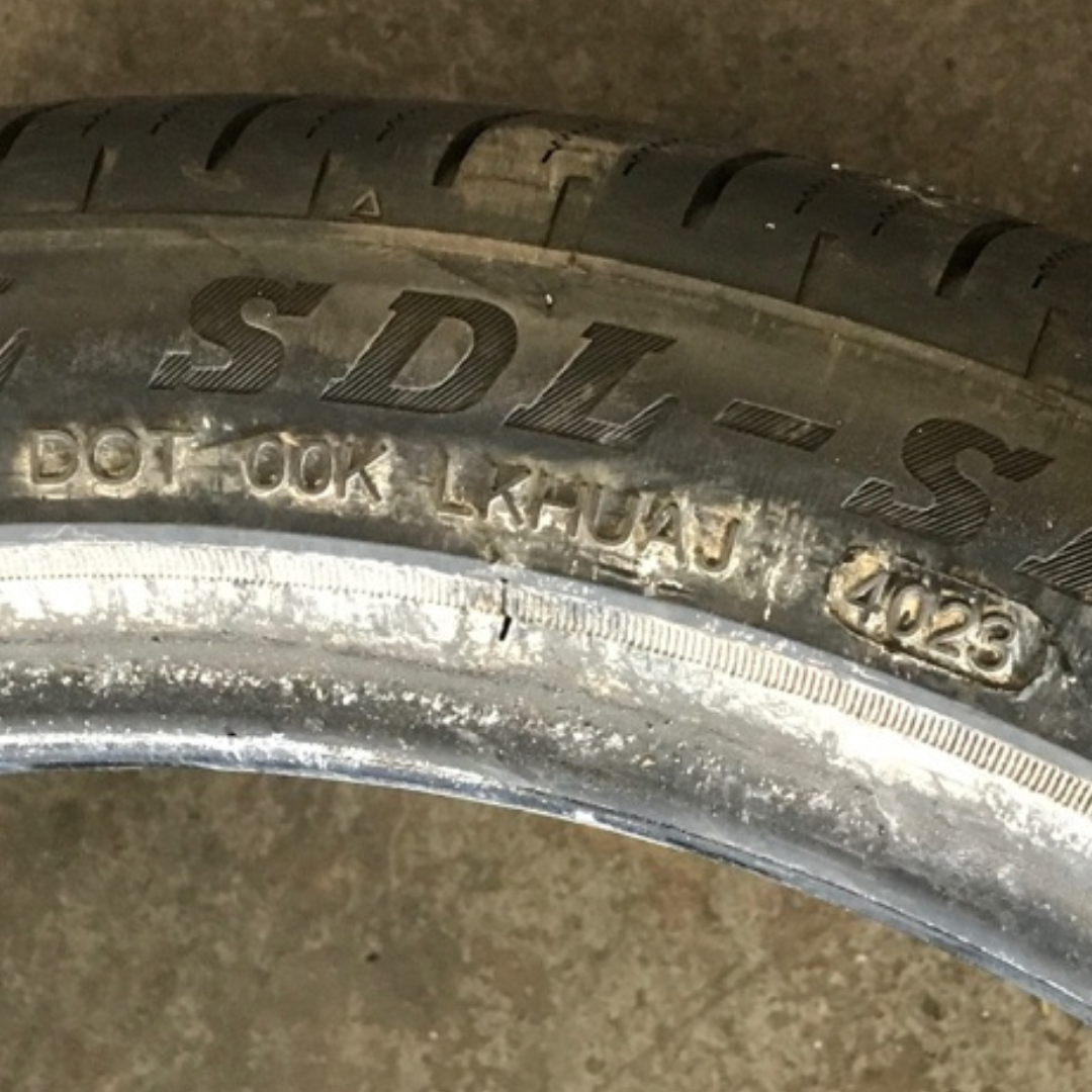 One Doral SDL-Sport 225/40/18 Tire c90be1b8