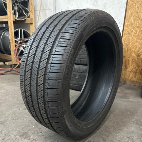SUMMIT TIRE Used 275/40/20 230de7e2