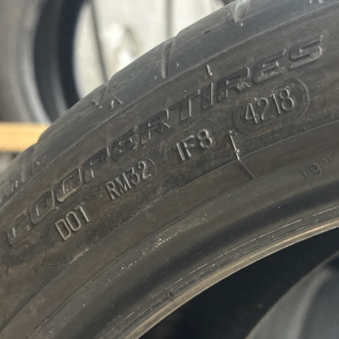 COOPER ZEON RS3-G1 255/35/19 TIRE f0caa666