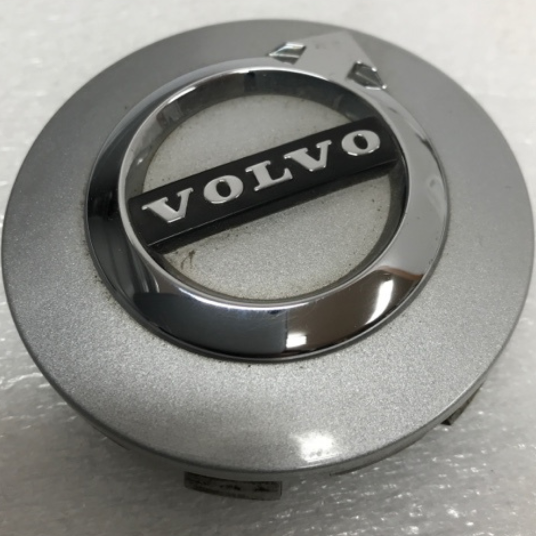 Volvo OEM 31471435 Silver Center Cap ab007b7f