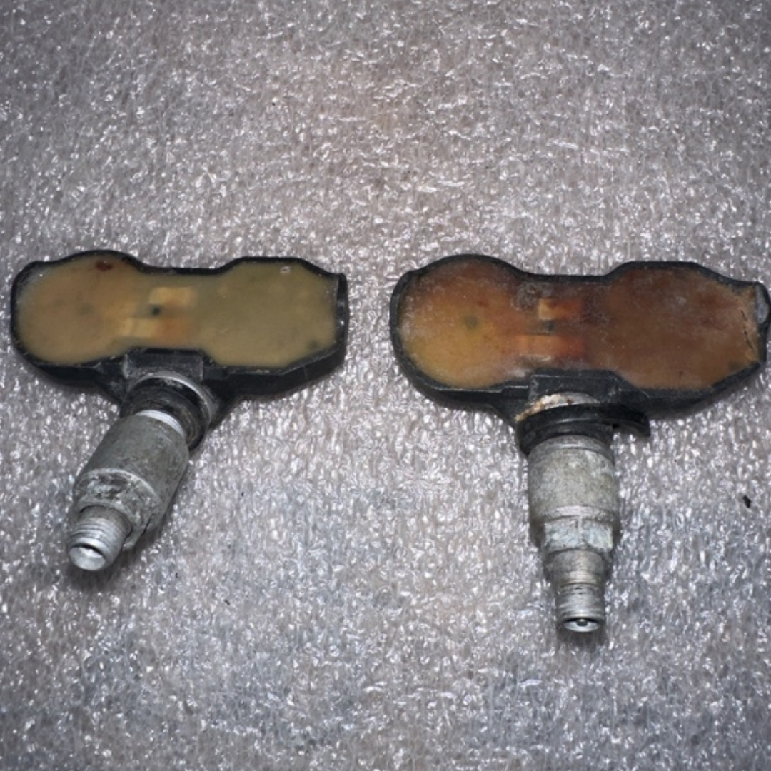 Set of 3 HUF TPMS Tire Pressure Sensor 433 MHz 7d7481a2