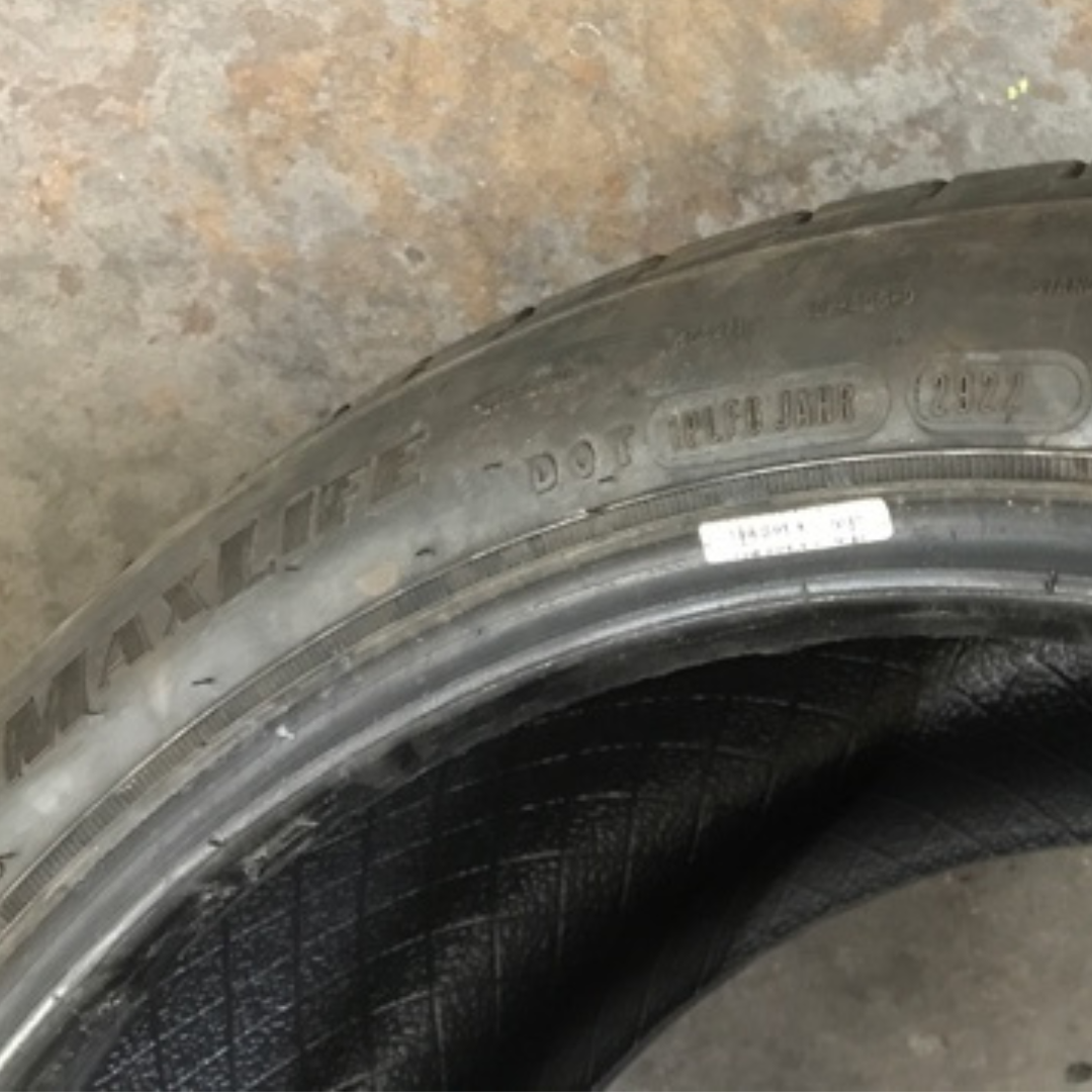 One GOOD YEAR ASSURANCE 235/45/18 Tire 722752d7