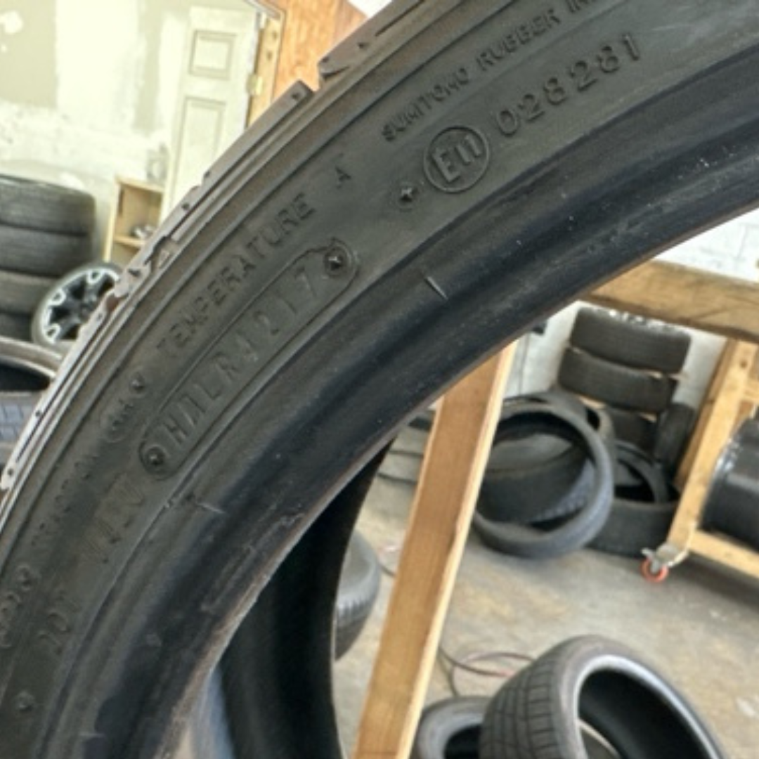 SET OF 2 SUMITOMO HTR Z5 275/30/20 TIRES b060631c