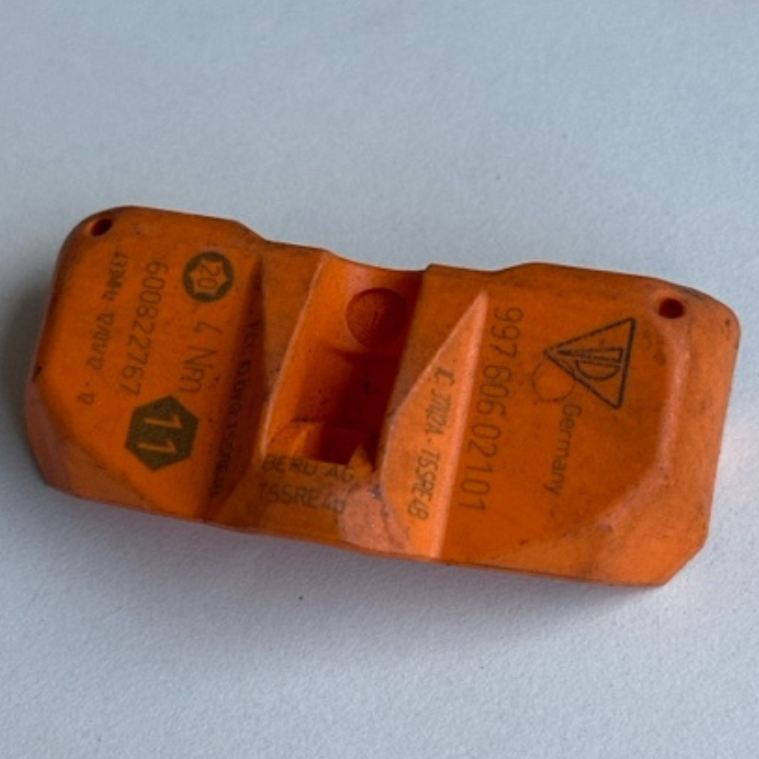 Huf Porsche OEM TPMS 99760602101 f4bcee3a