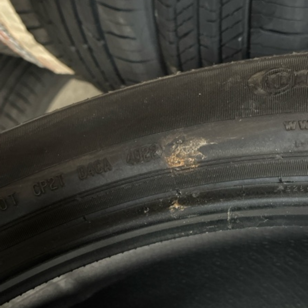 SET OF 2 CONTINENTAL CROSS CONTACT LX SPORT 315/40/21 TIRES  b7be1e99