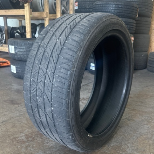 ROAD HUGGER GTZ TIRE 235/40/18 7b791b96