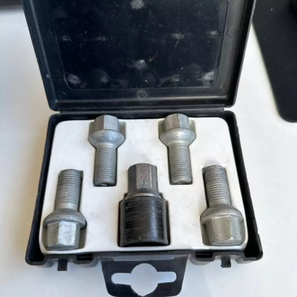Mercedes-Benz Wheel Locks Set B66470155 6c77836f
