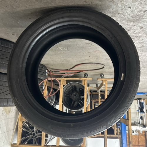 SUMMIT TIRE Used 275/40/20 230de7e2