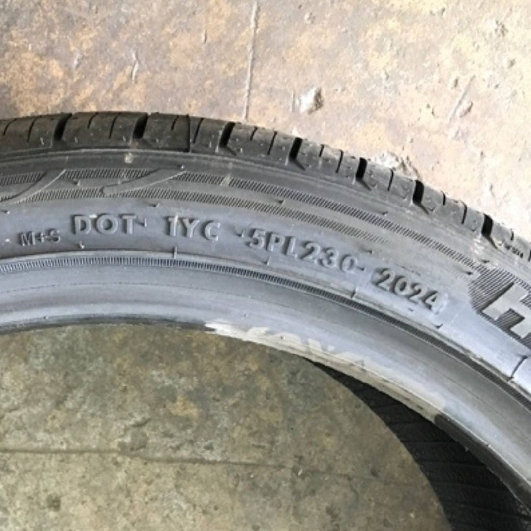 Set of 2 CROSS WIND HP010 PLUS 235/45/19 Tires 4a13f414