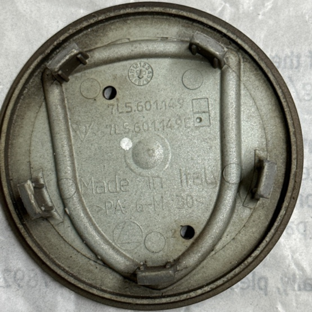 Set of 2 Porsche 911 Boxter 955 Wheel Center Hub Cap OEM 7L5601149 8288a9cd