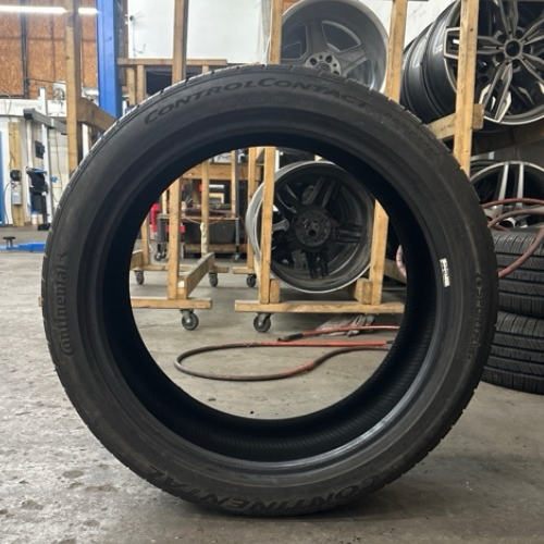 CONTINENTAL TIRE  275/35/20 USED  1c943414