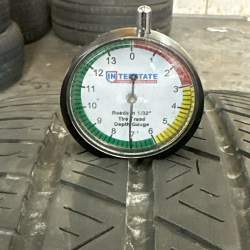 ROAD HUGGER GTZ TIRE 235/40/18 7b791b96
