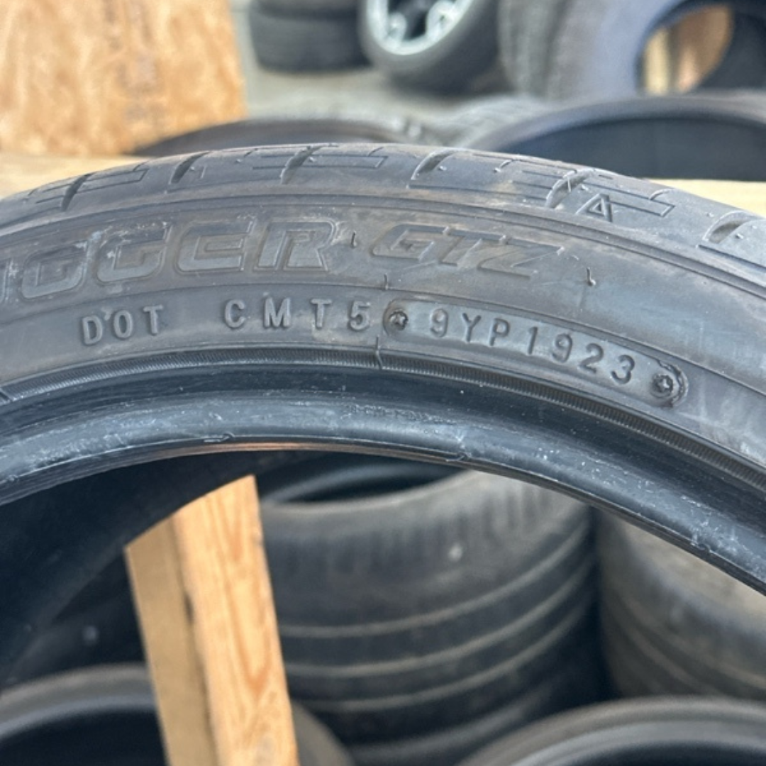 SET OF 2 ROAD HUGGER GTZ 255/35/18 TIRES 1f55cfb5