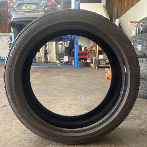 ADVANTA HP-Z-D TIRE 225/40/19 2103ea8c USED