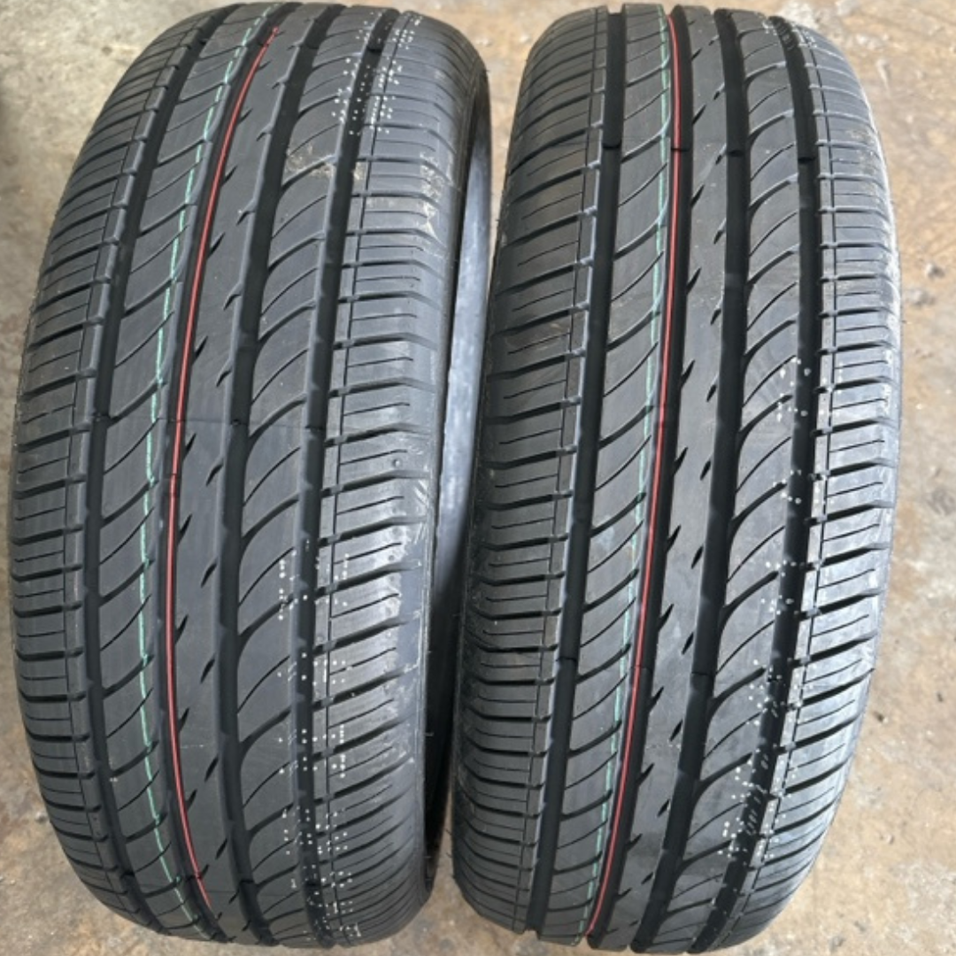 Set of 2 ARROYO GRAND SPORT 215/60/16 Tires 0cf9079c