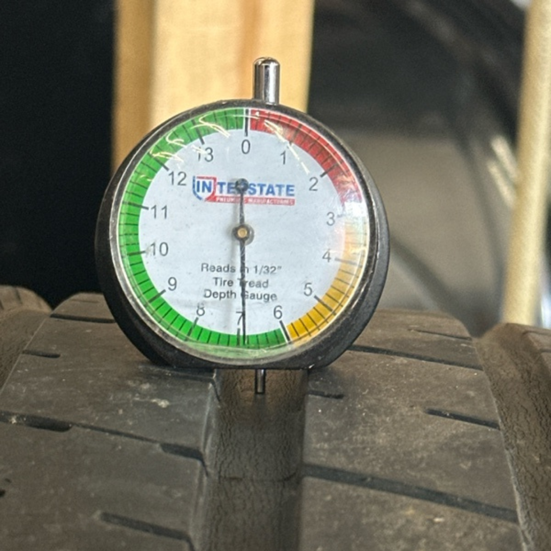 One Pirelli PZero 285/30/19 Tire 76a42dc9