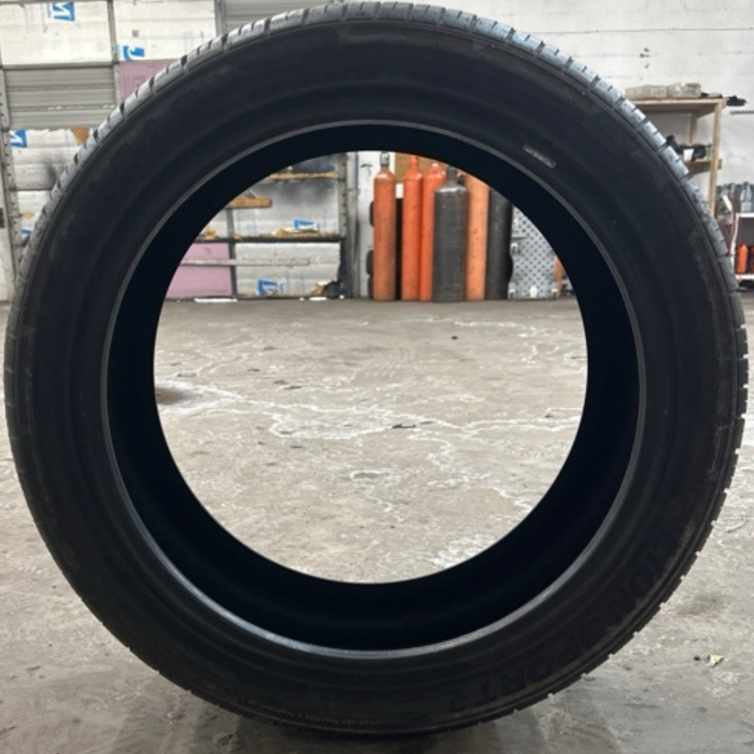 LEAO LION SPORT 255/40/19 5e56d7e2