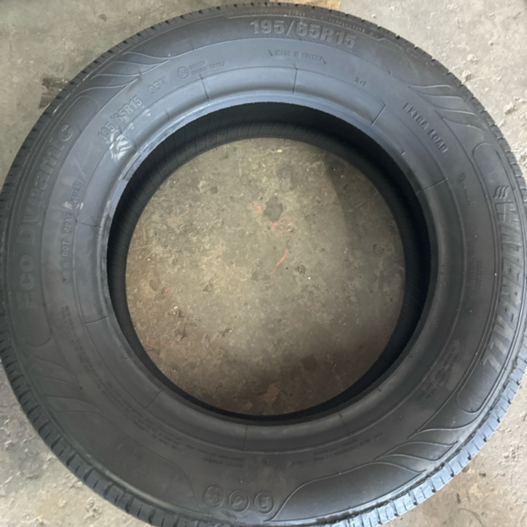 Set of 2 Waterfall Eco Dynamic 195/65/15 Tires f464ad77
