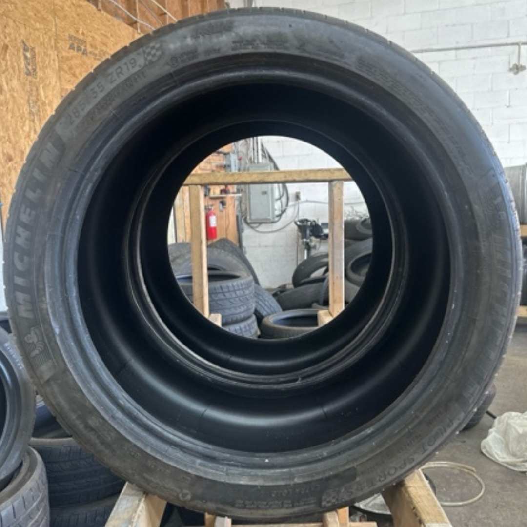 SET OF 2 MICHELIN PILOT SPORT 285/35/19 TIRES 7e150a35