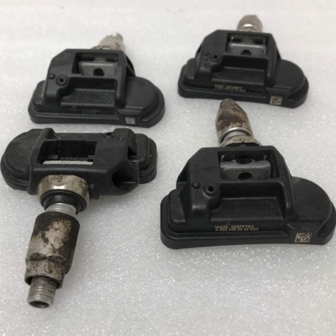 Set of 4 Mercedes Benz TPMS A0009050030 433MHz ddc5d06f