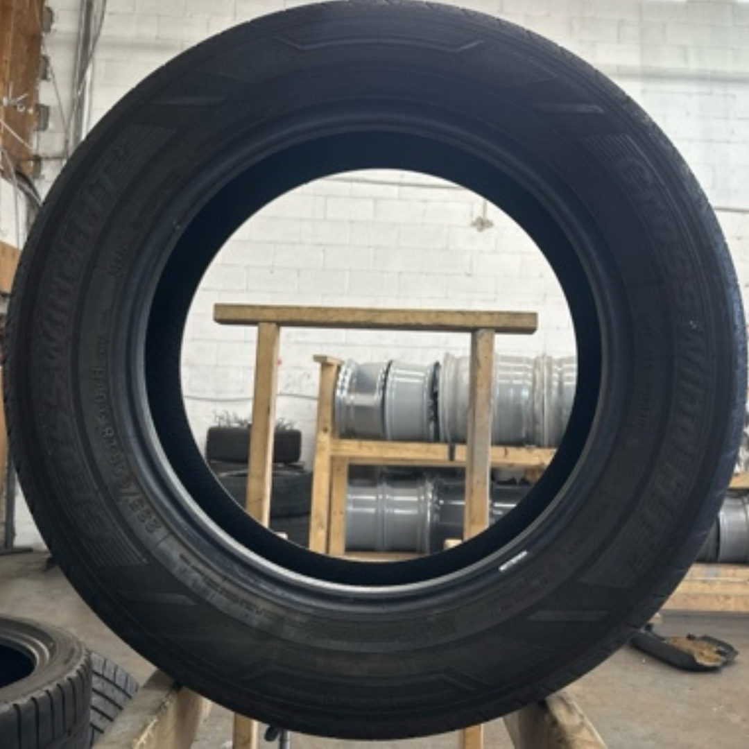 CROSS WIND HT 235/60/18 TIRE 1c8a3e48