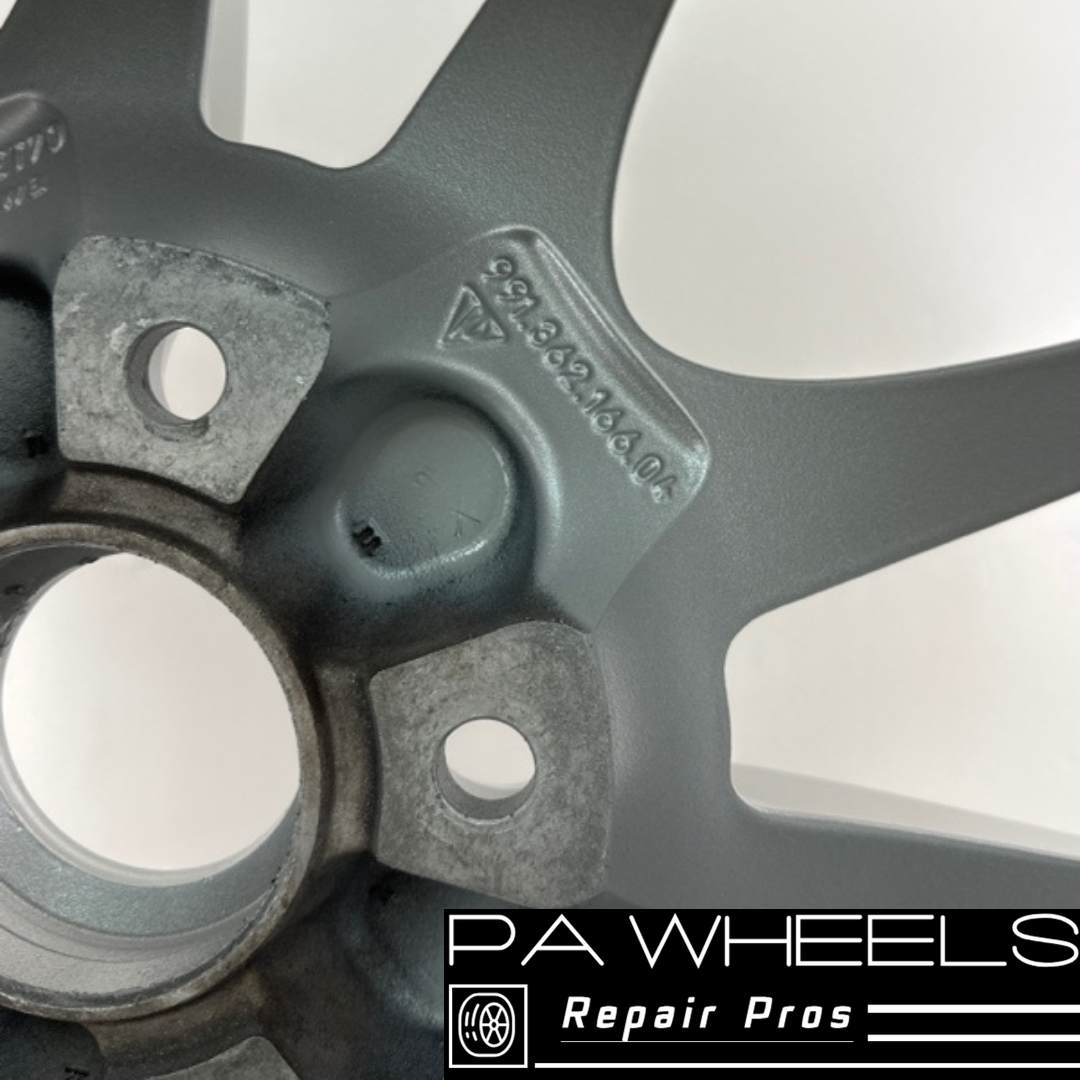 PORSCHE 911 CARRERA 2012-2016 20" FACTORY OEM WHEEL RIM REAR 67422 99136216604