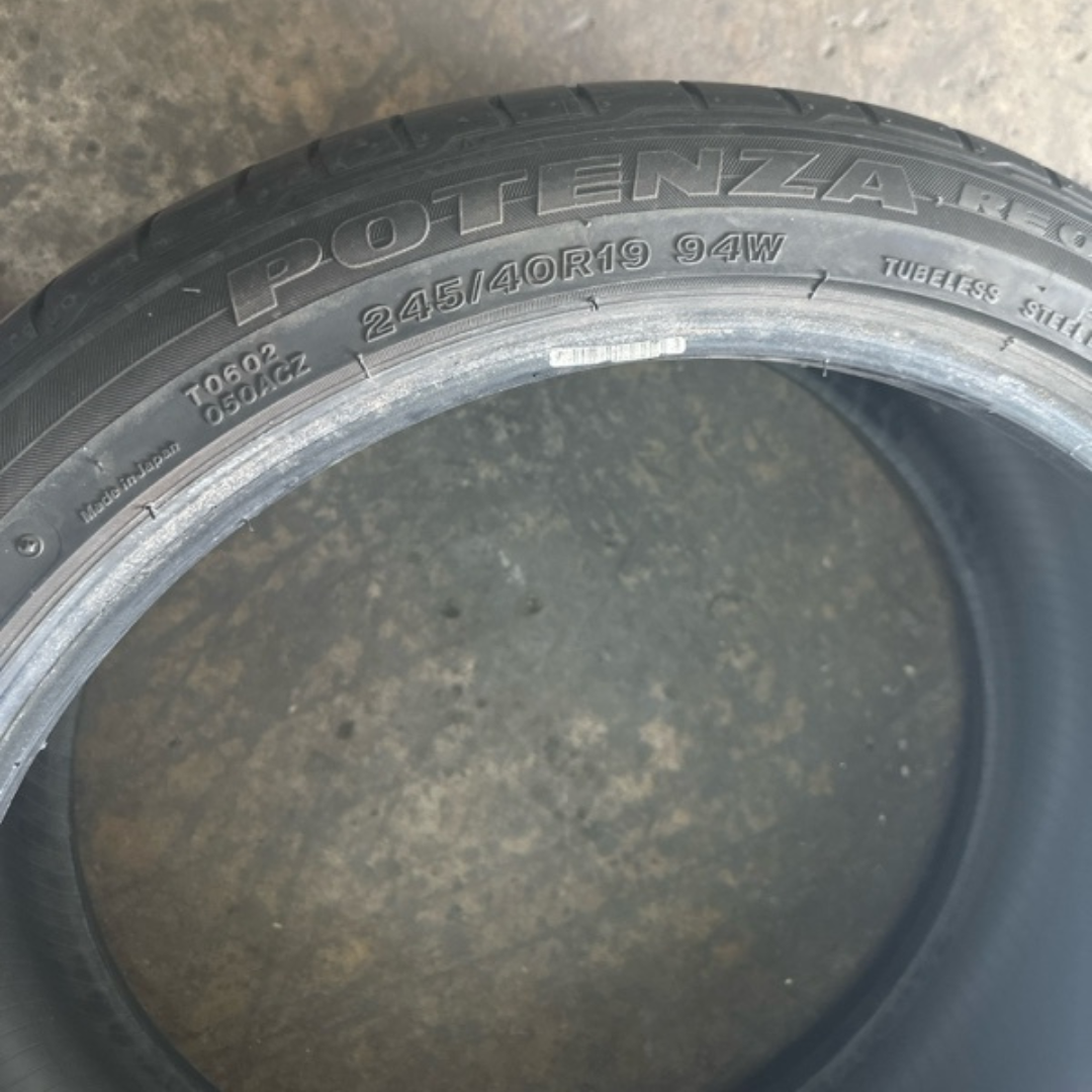 Set of 2 Bridgestone Potenza RE050A Size 245/40/19