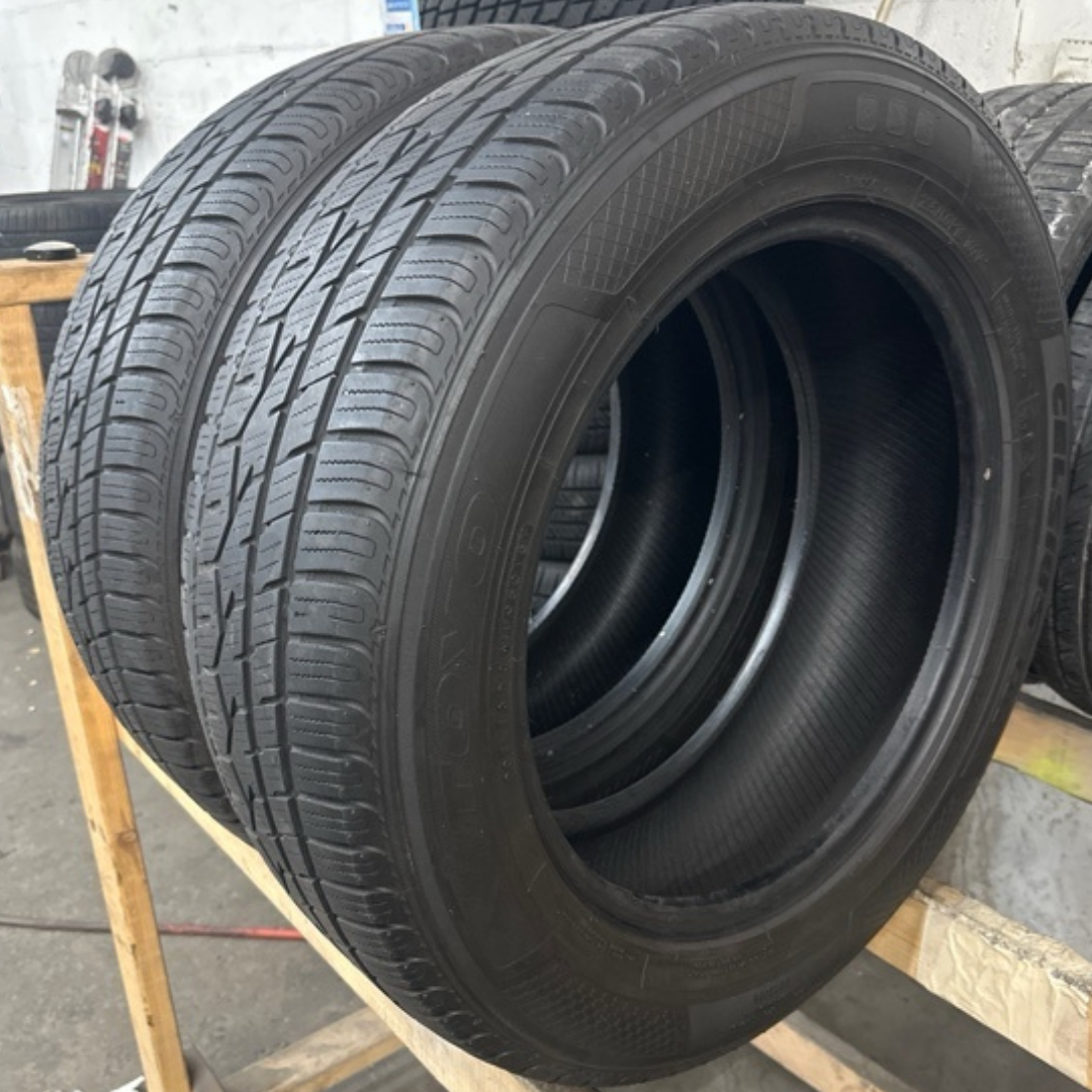 SET OF 2 TOYO CELSIUS CUV 235/60/18 TIRES 60d6190d