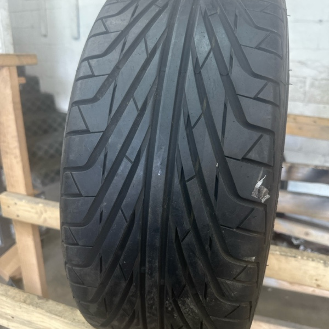 One TRIANGLE TR968 245/35/20 Tire 06d535a9