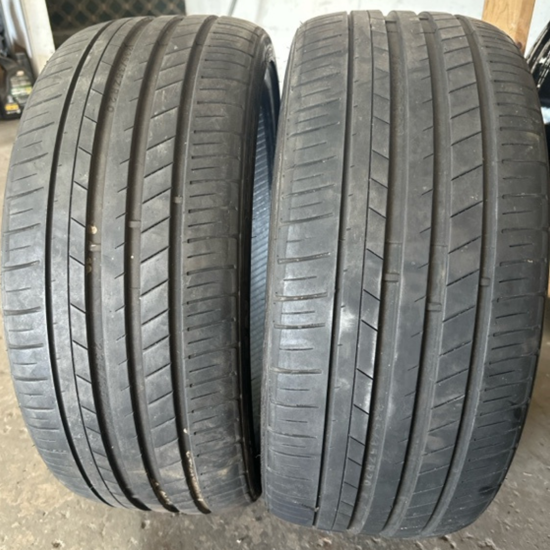 Set of 2 Kapsen headking S2000 235/35/20 Tires 8d0ae416