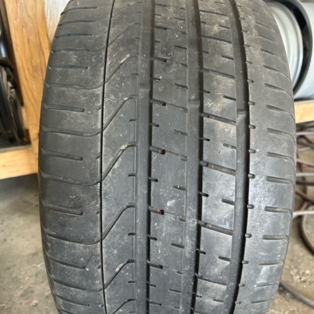 One Pirelli PZero 285/30/19 Tire 76a42dc9