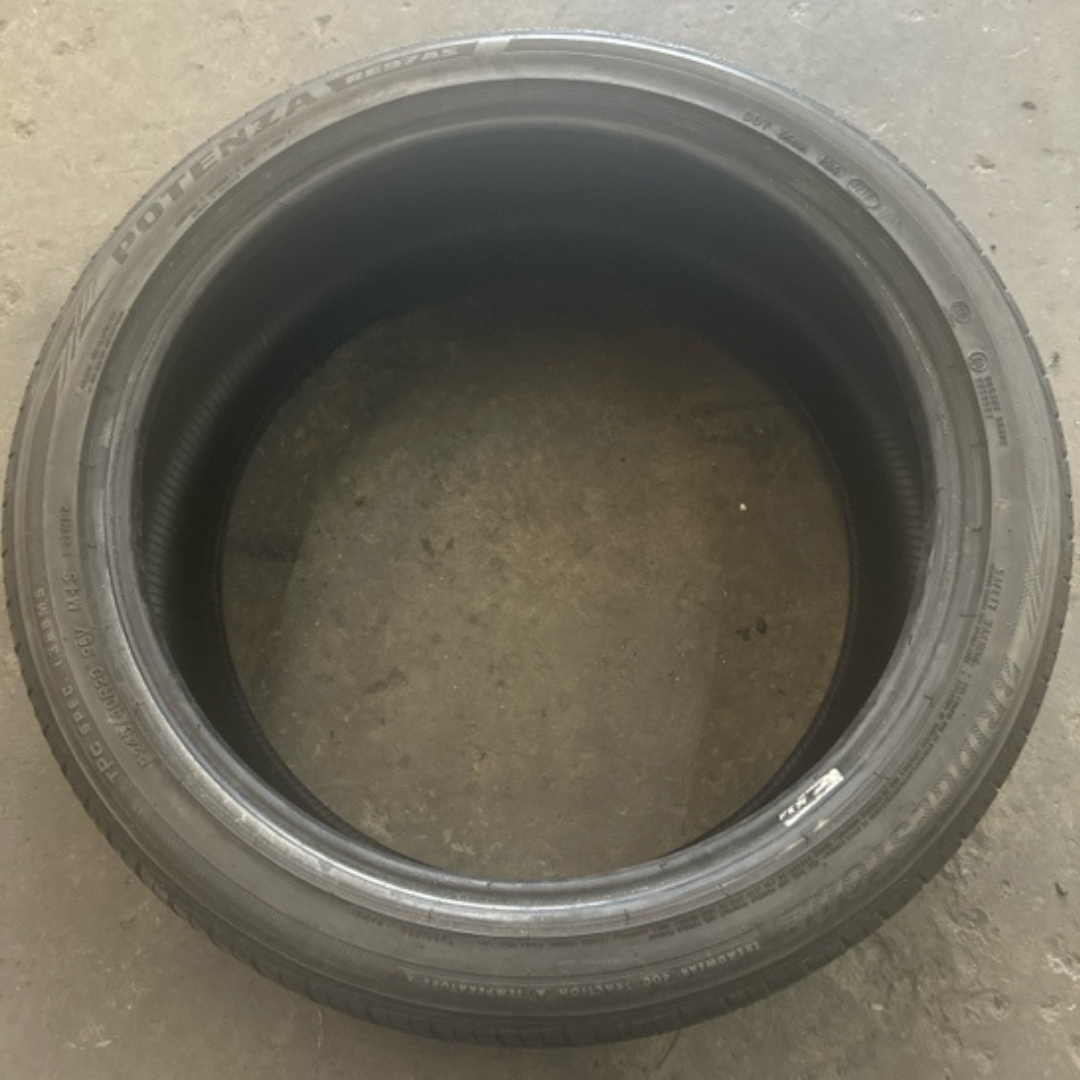 One Bridgestone Potenza RE97AS 245/40/20 Tire f3fad101