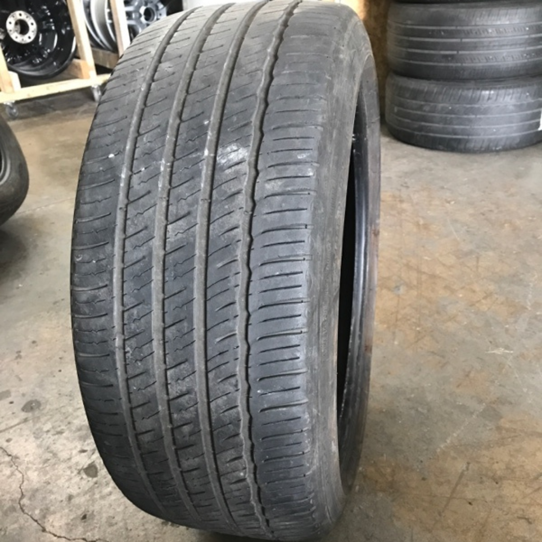 One MICHELIN PRIMACY MXM4 235/40/19 Tire d07738d1