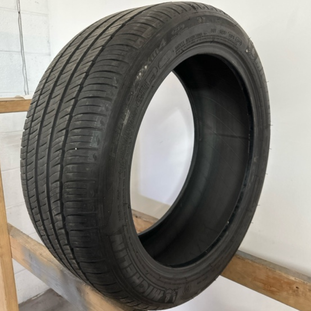 One Michelin Primacy mxm4 245/45/19 Tires 3d2d00e3