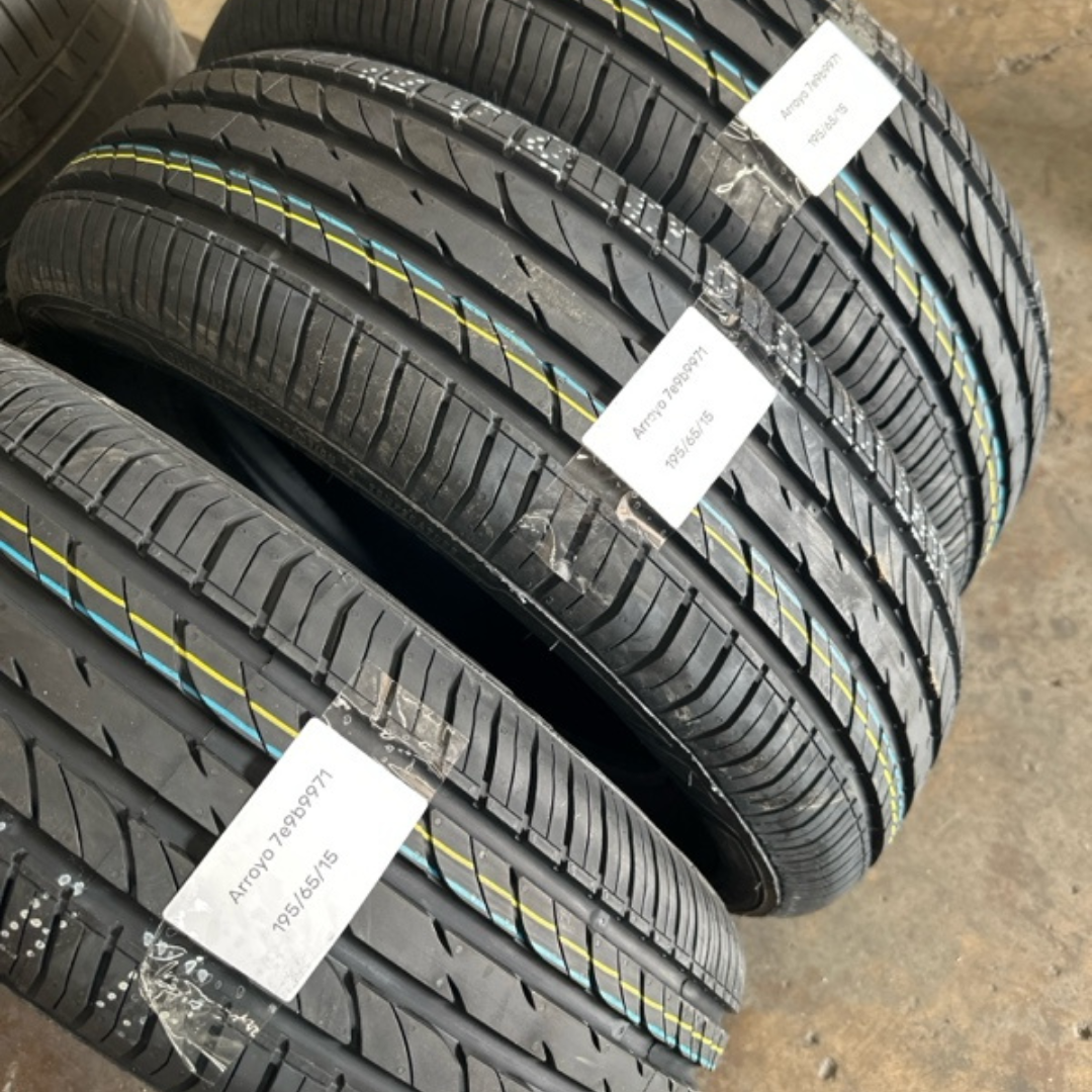 Set of 3 ARROYO GRAND SPORT 195/65/15 Tires 7e9b9971