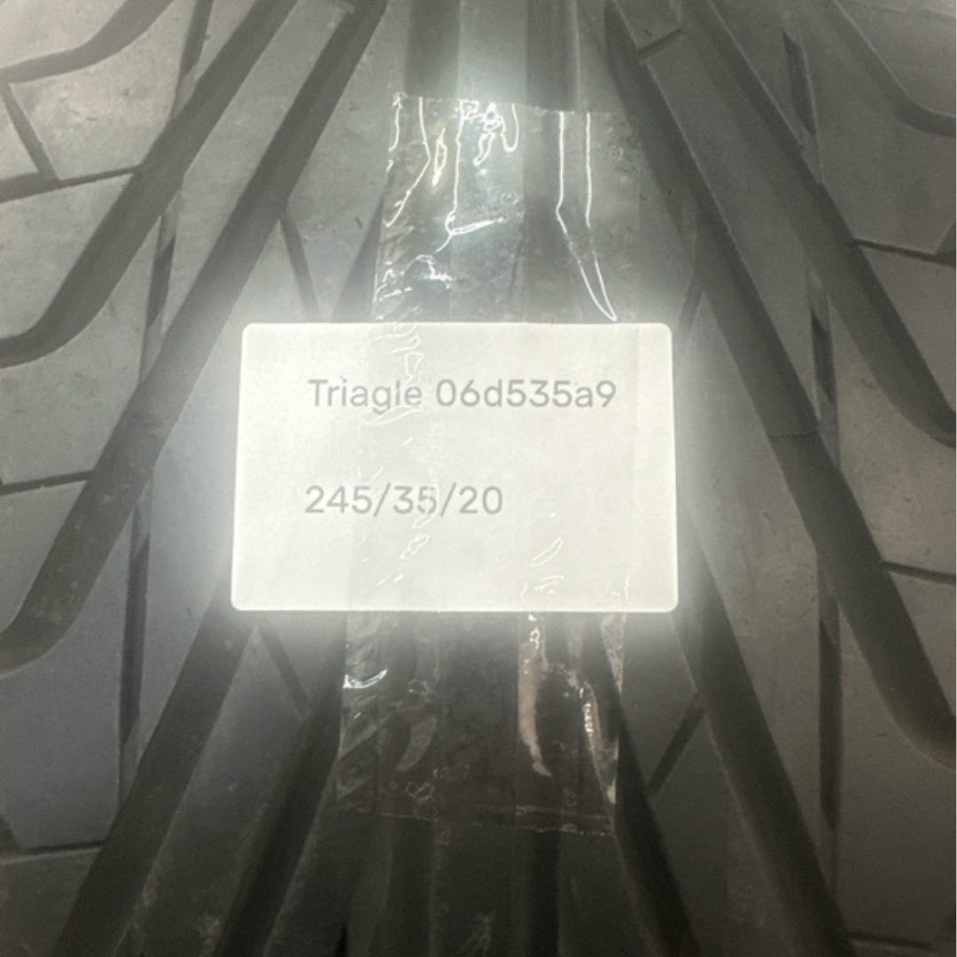 One TRIANGLE TR968 245/35/20 Tire 06d535a9