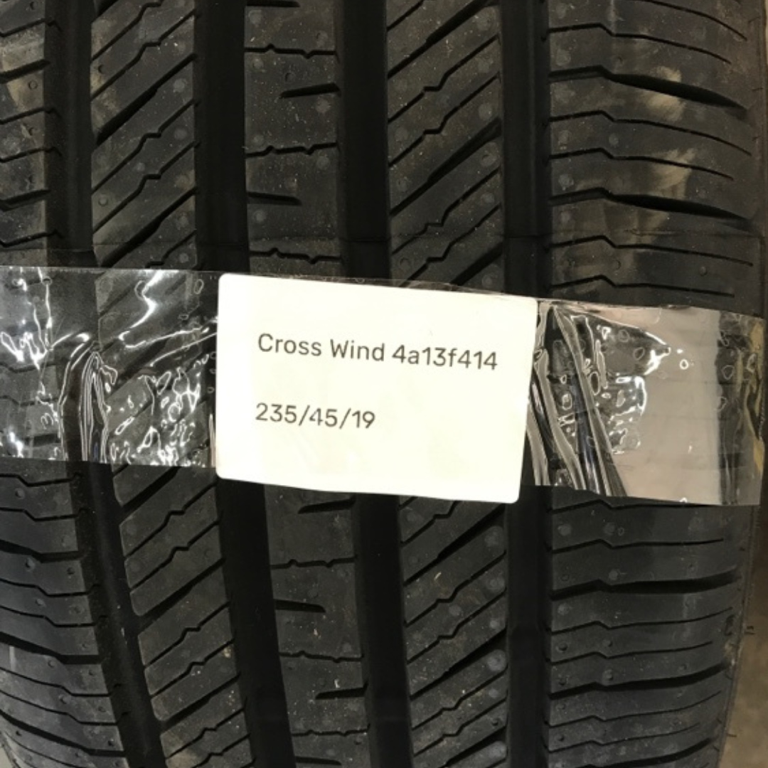 Set of 2 CROSS WIND HP010 PLUS 235/45/19 Tires 4a13f414