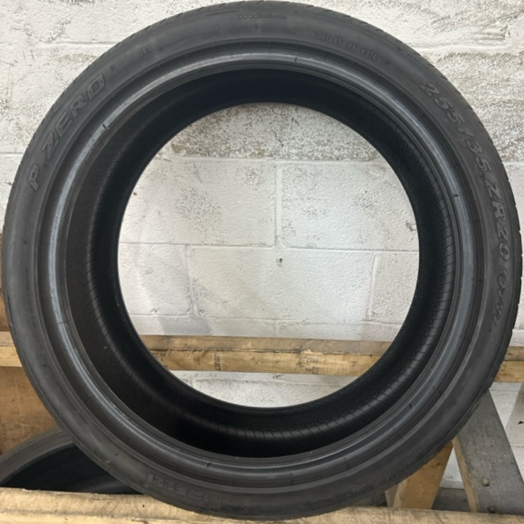 Pirelli PZero Size 255/35/20