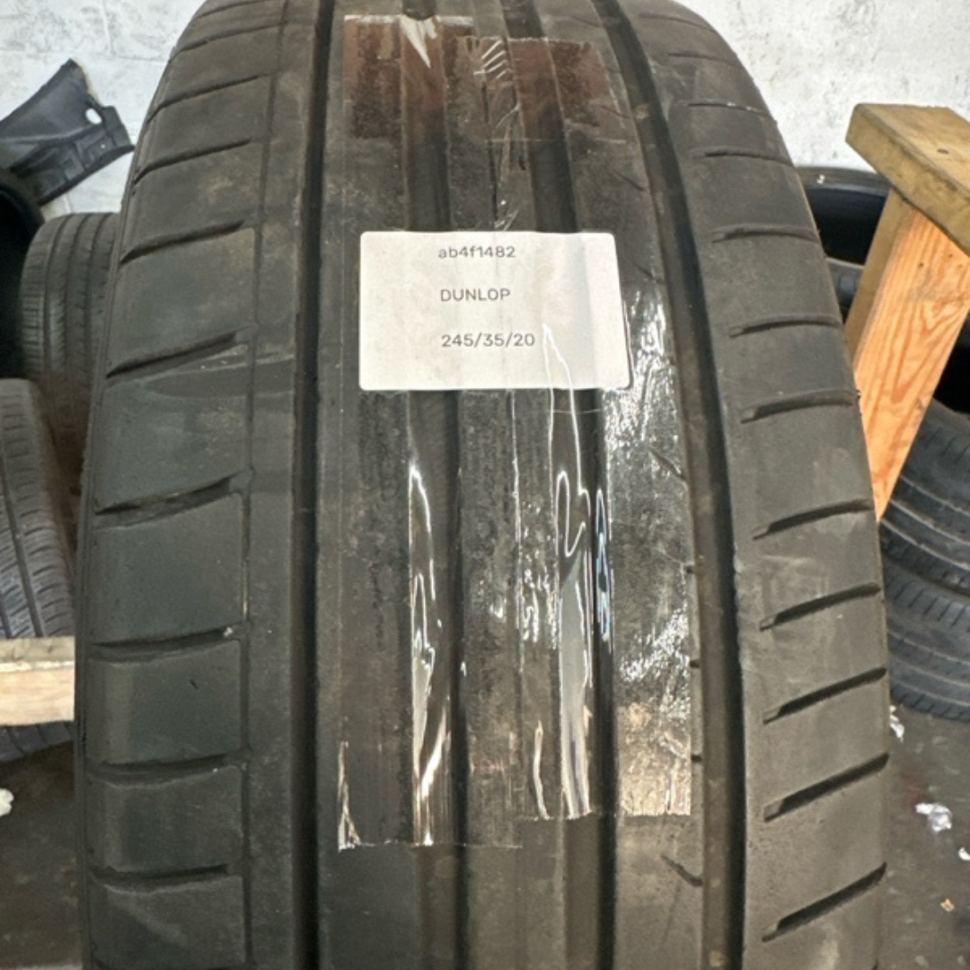 DUNLOP SPORT MAXX 245/35/20 TIRE ab4f1482