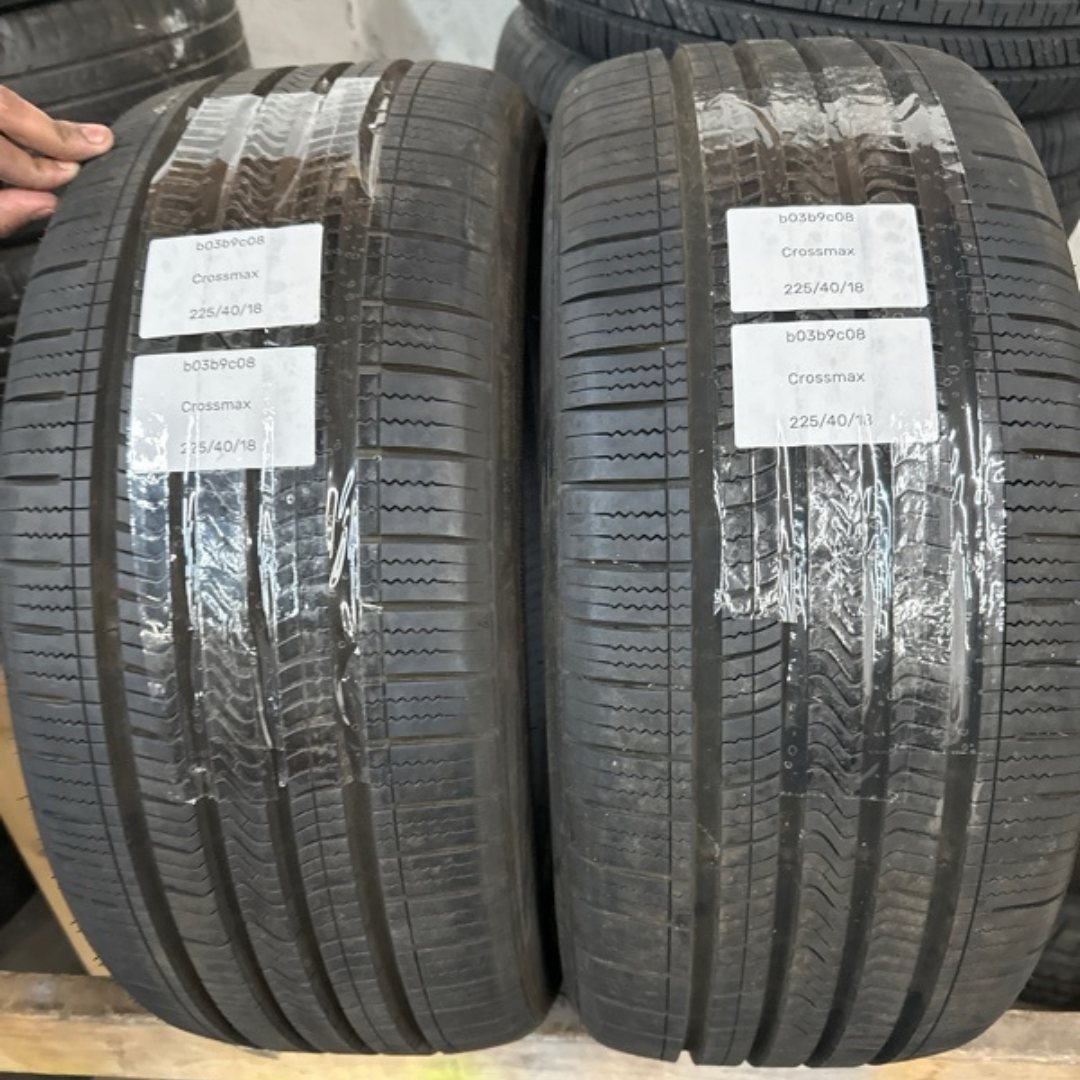 SET OF 2 CROSSMAX CT-1 225/40/18 TIRES b03b9c08