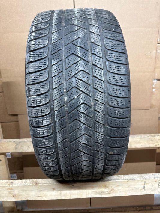 Tire Pirelli Scorpion Winter Size 295/35/21