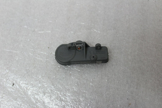 BUICK 2010 2011 TIRE PRESSURE TPMS SENSOR 315MHz