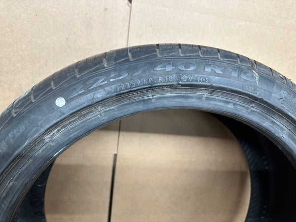 Tire Pirelli Cinturato P7 all season Size 225/40/18