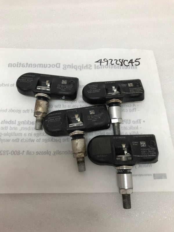 SET OF 4 TPMS Chrysler, Dodge, Jeep, Mitsubishi, Ram 315 Mhz 56053030AC