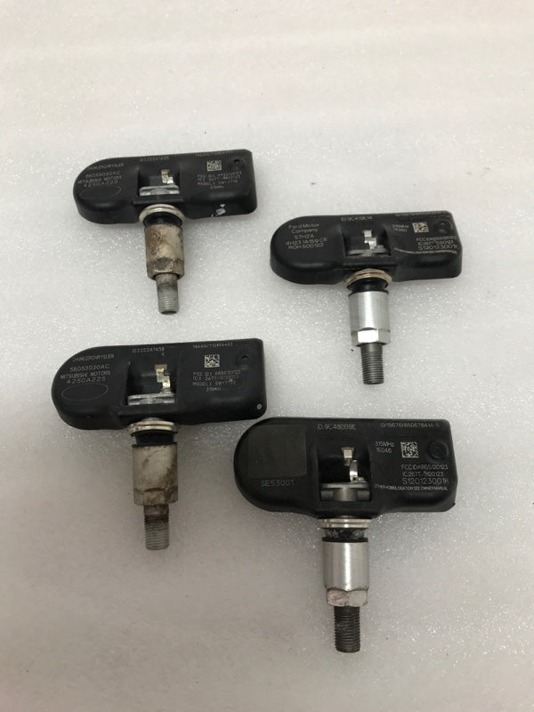 SET OF 4 TPMS Chrysler, Dodge, Jeep, Mitsubishi, Ram 315 Mhz 56053030AC